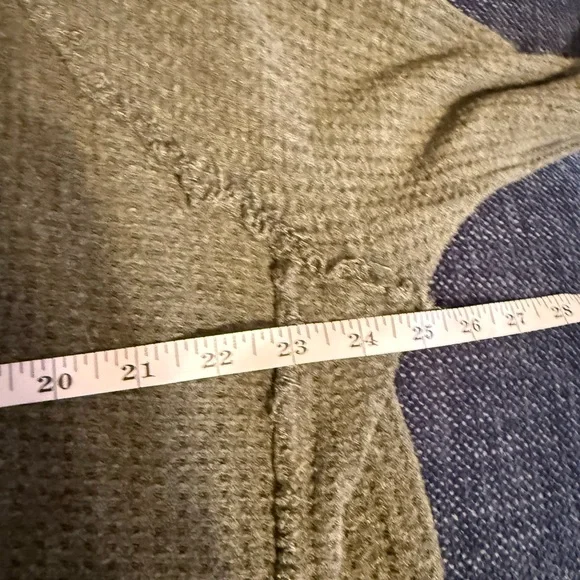 We The Free Olive Green Frayed V-Neck Tunic Top - Picture 6 of 7